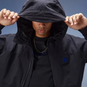 Nike Air Max Woven Jacket (Black & Blue)